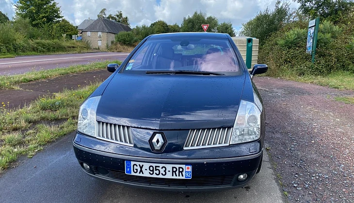 location-RENAULT-Bron-roadstr