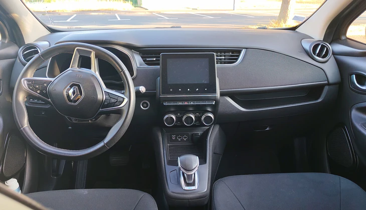 location-RENAULT-Caen-roadstr
