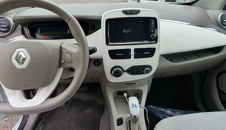 location-RENAULT-La Roche-sur-Yon-roadstr