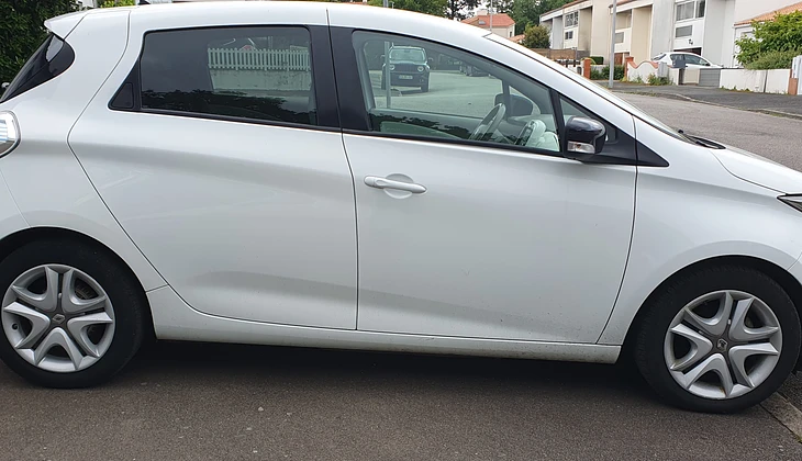 location-RENAULT-La Roche-sur-Yon-roadstr