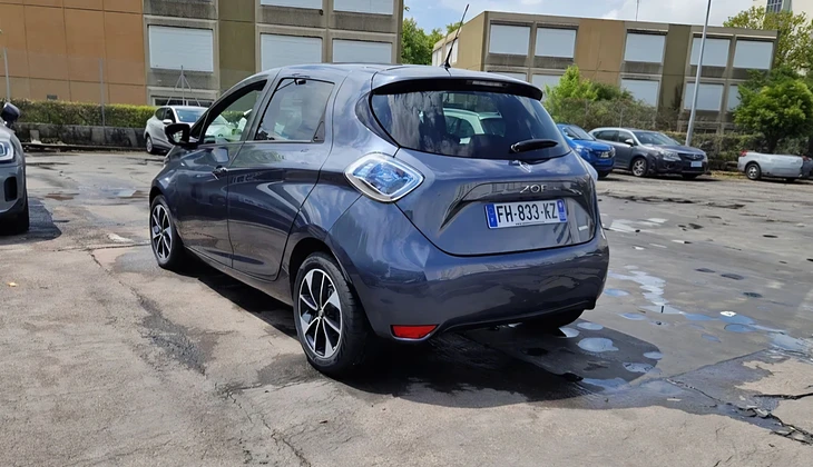 location-RENAULT-Vaulx-en-Velin-roadstr
