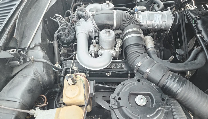 location-ROLLS ROYCE-Paris-roadstr