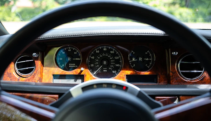 location-ROLLS ROYCE-Courbevoie-roadstr
