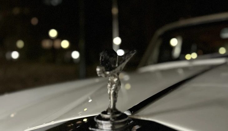 location-ROLLS ROYCE-Puteaux-roadstr