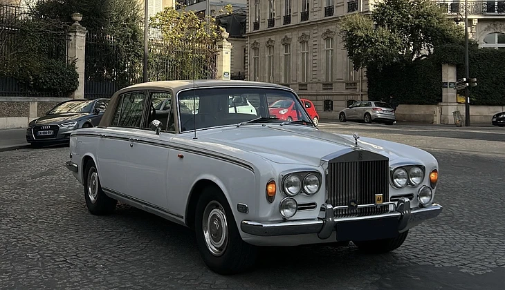 location-ROLLS ROYCE-Puteaux-roadstr