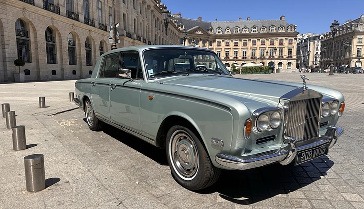 location-ROLLS ROYCE-Paris-roadstr