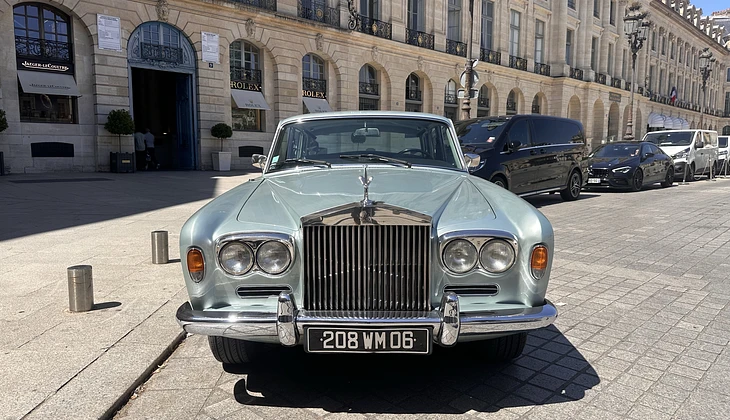 location-ROLLS ROYCE-Paris-roadstr