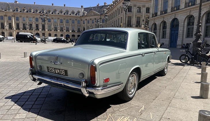 location-ROLLS ROYCE-Paris-roadstr
