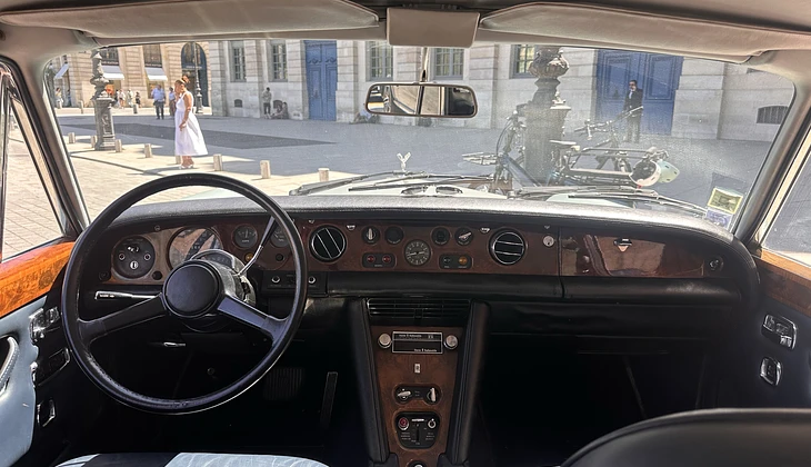 location-ROLLS ROYCE-Paris-roadstr