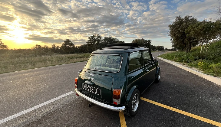 location-ROVER-Saint-Quentin-la-Poterie-roadstr
