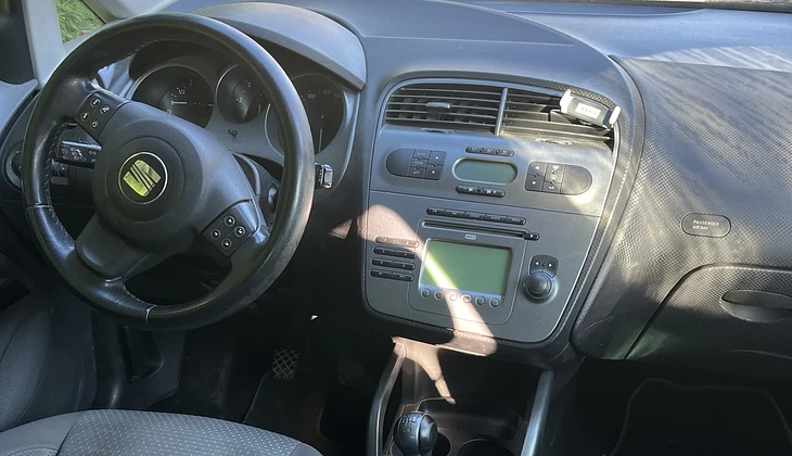 location-SEAT-Laillé-roadstr