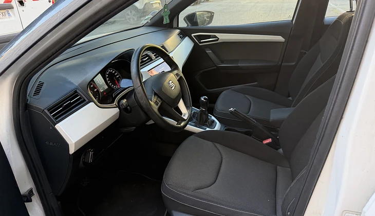 location-SEAT-Marseille-roadstr