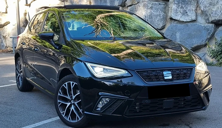 location-SEAT-Thonon-les-Bains-roadstr