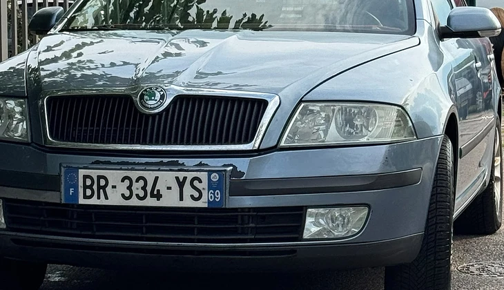 location-SKODA-Lyon-roadstr