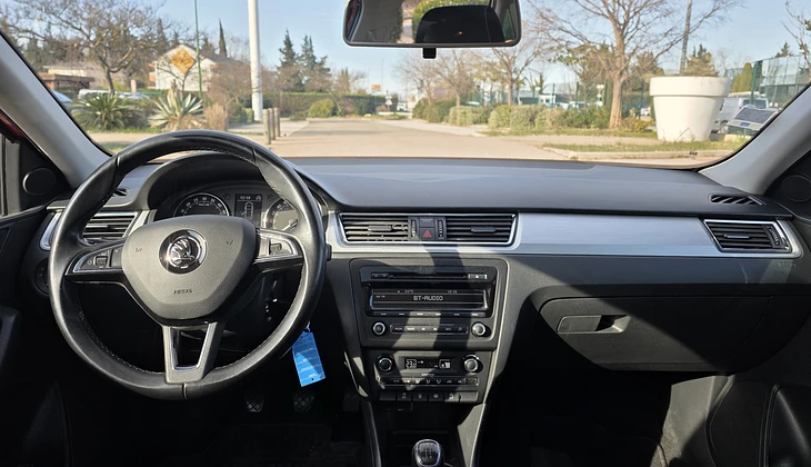 location-SKODA-Avignon-roadstr