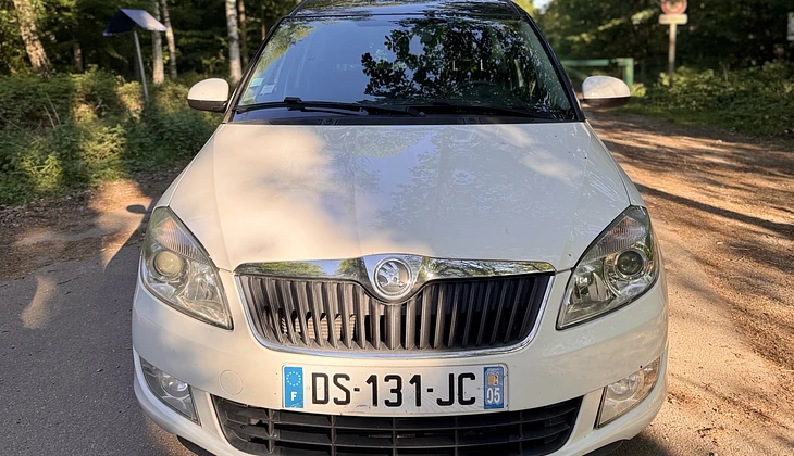 location-SKODA-Saint-Germain-en-Laye-roadstr