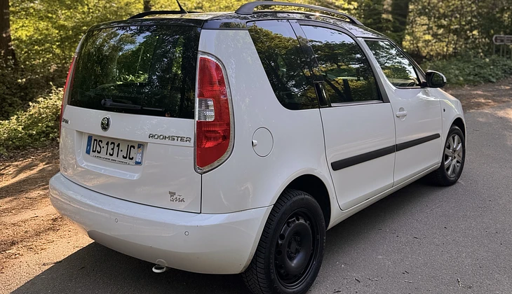 location-SKODA-Saint-Germain-en-Laye-roadstr