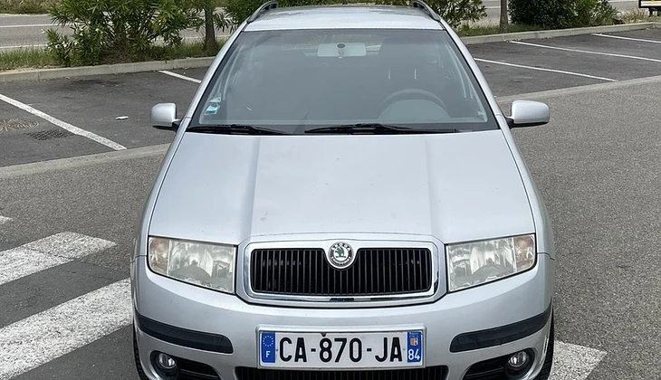 location-SKODA-Narbonne-roadstr