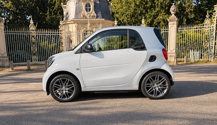 location-SMART-Paris-roadstr