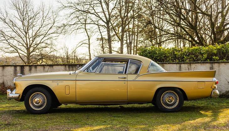 location-STUDEBAKER-Corbigny-roadstr