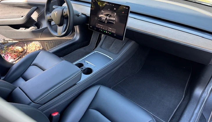 location-TESLA-Serris-roadstr