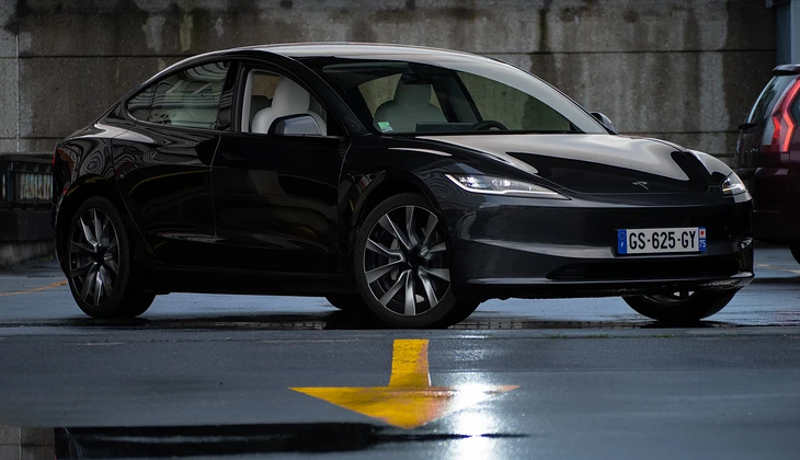location-TESLA-Montreuil-roadstr