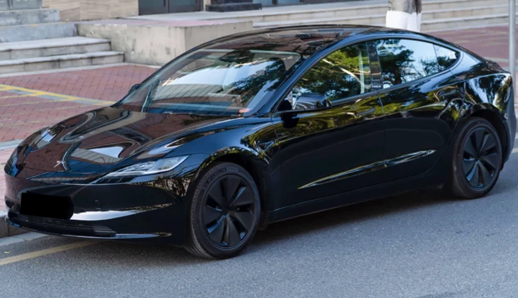 location-TESLA-Toulouse-roadstr