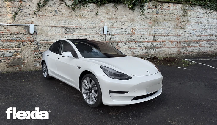 location-TESLA-Toulouse-roadstr