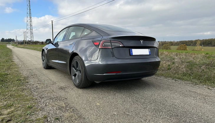 location-TESLA-Balma-roadstr