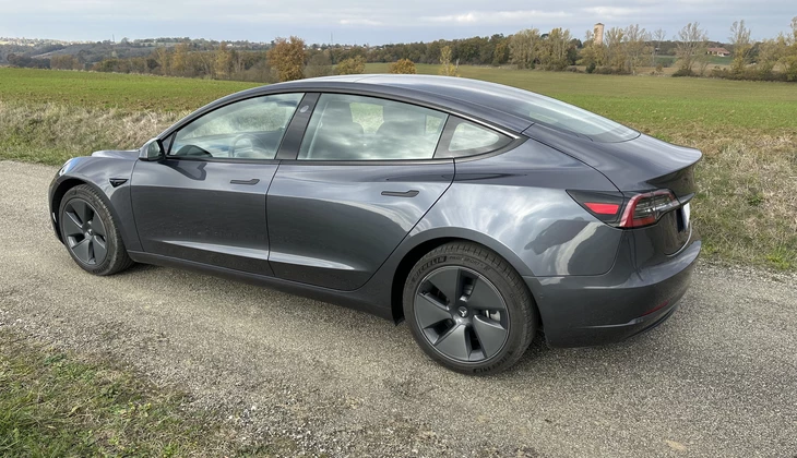 location-TESLA-Balma-roadstr