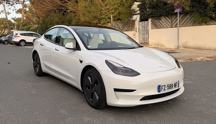 location-TESLA-La Teste-de-Buch-roadstr