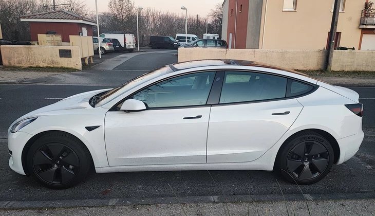 location-TESLA-Villenave-d'Ornon-roadstr