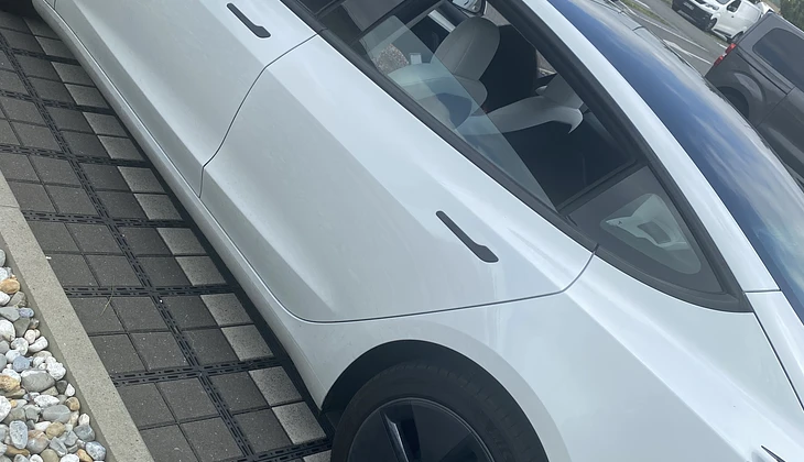 location-TESLA-Soumoulou-roadstr