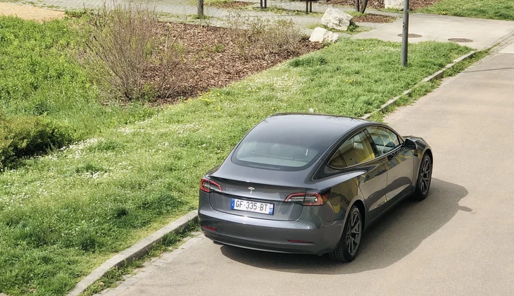location-TESLA-Strasbourg-roadstr
