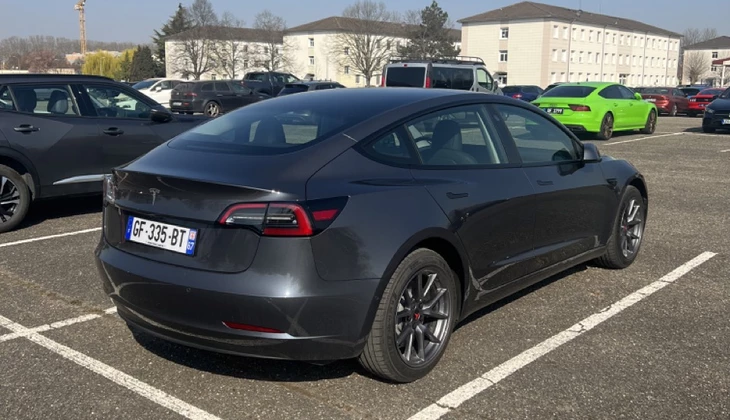 location-TESLA-Strasbourg-roadstr