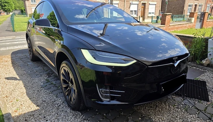 location-TESLA-Limours-roadstr