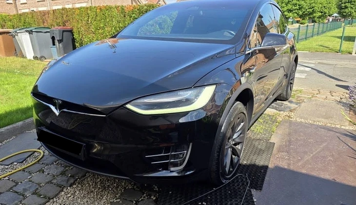 location-TESLA-Limours-roadstr