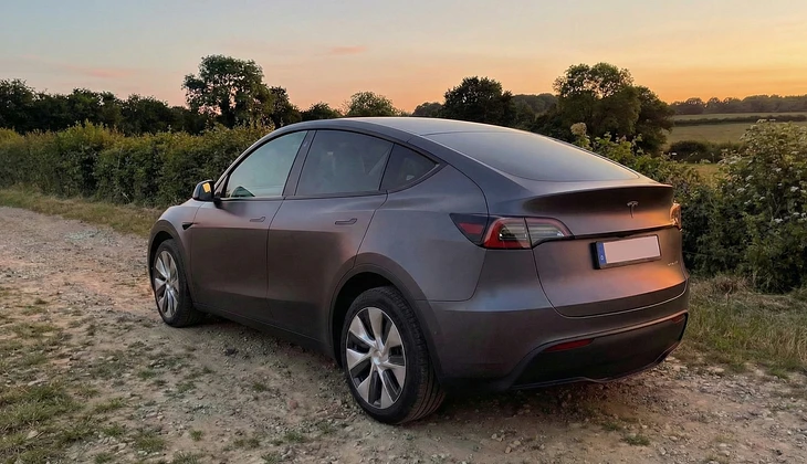 location-TESLA-Bezons-roadstr