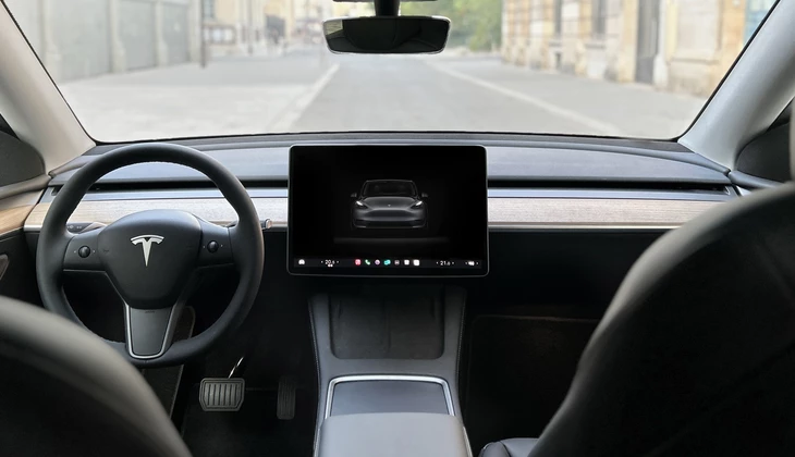location-TESLA-Nogent-sur-Marne-roadstr