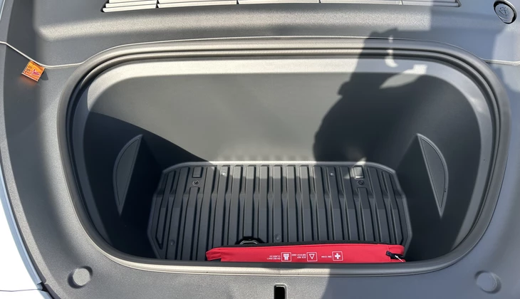 location-TESLA-Toulouse-roadstr