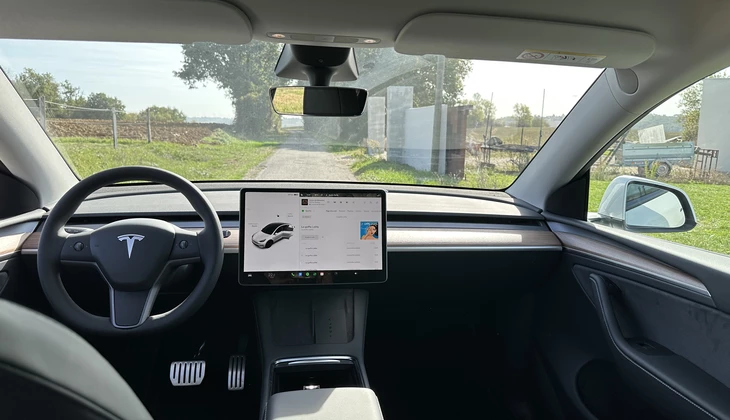 location-TESLA-Toulouse-roadstr