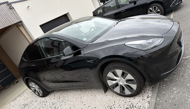 location-TESLA-Feins-roadstr