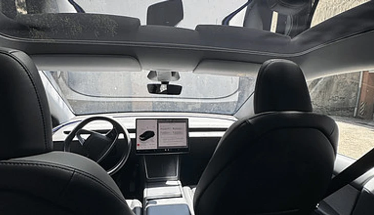 location-TESLA-Toulouse-roadstr
