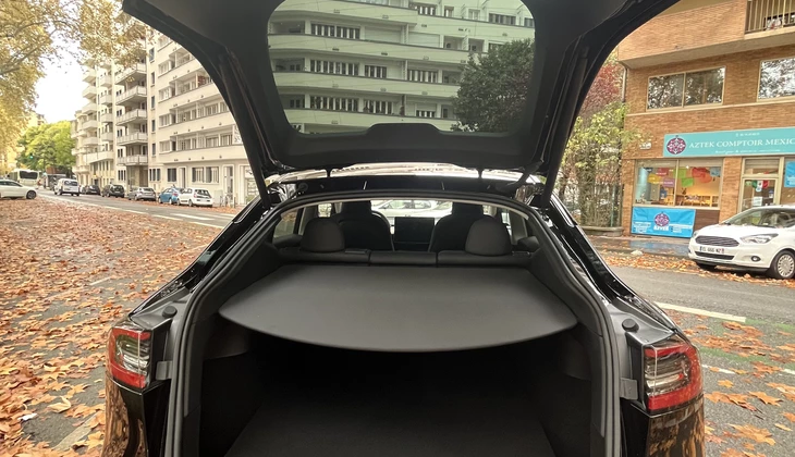 location-TESLA-Toulouse-roadstr