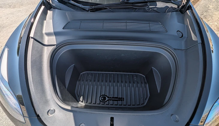 location-TESLA-Saint-Martin-de-Ré-roadstr