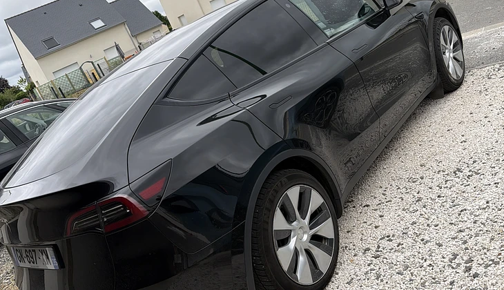location-TESLA-Feins-roadstr