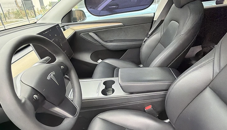 location-TESLA-Feins-roadstr