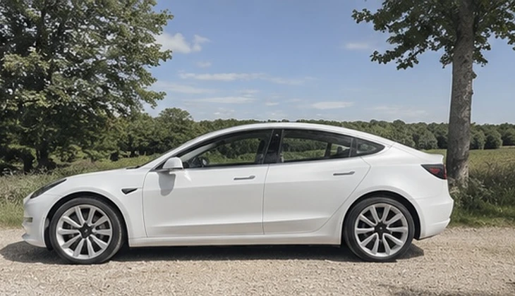 location-TESLA-Paris-roadstr
