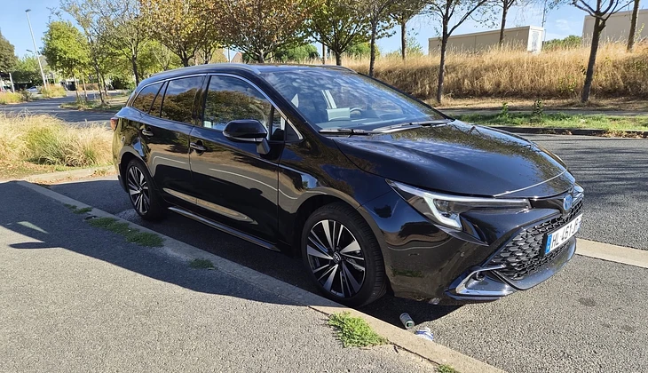 location-TOYOTA-Suresnes-roadstr