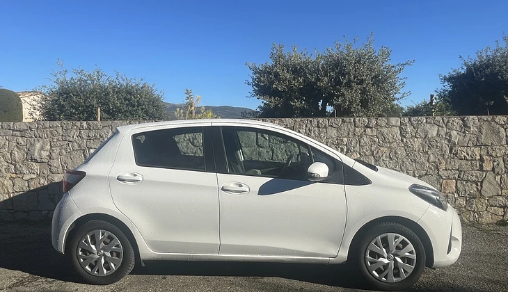 location-TOYOTA-Cannes-roadstr